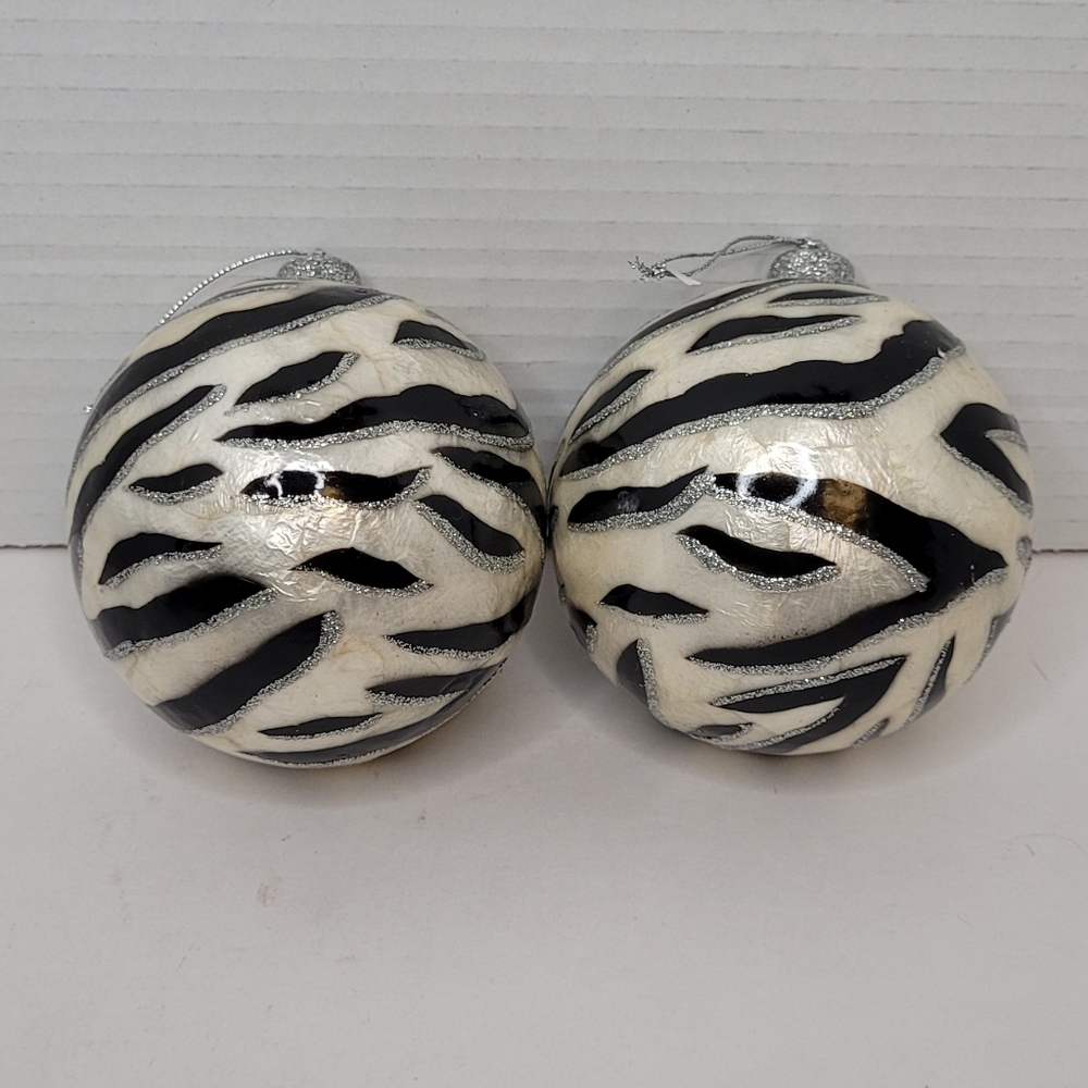 Cloisonne Style Zebra Pattern Christmas Ornaments 4" Ball Pearl & Silver Accents - Picture 3 of 9